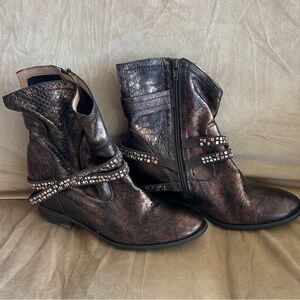 Mettalic Embellished Boots